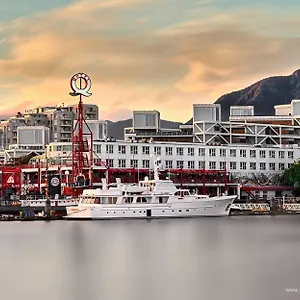 The Lonsdale Quay 4*, North Vancouver Canada
