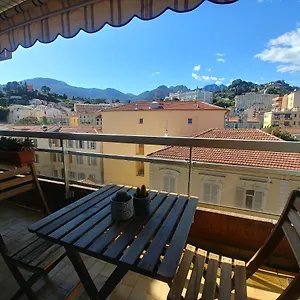 Appartement Avec Parking Privé Au Cœur De La