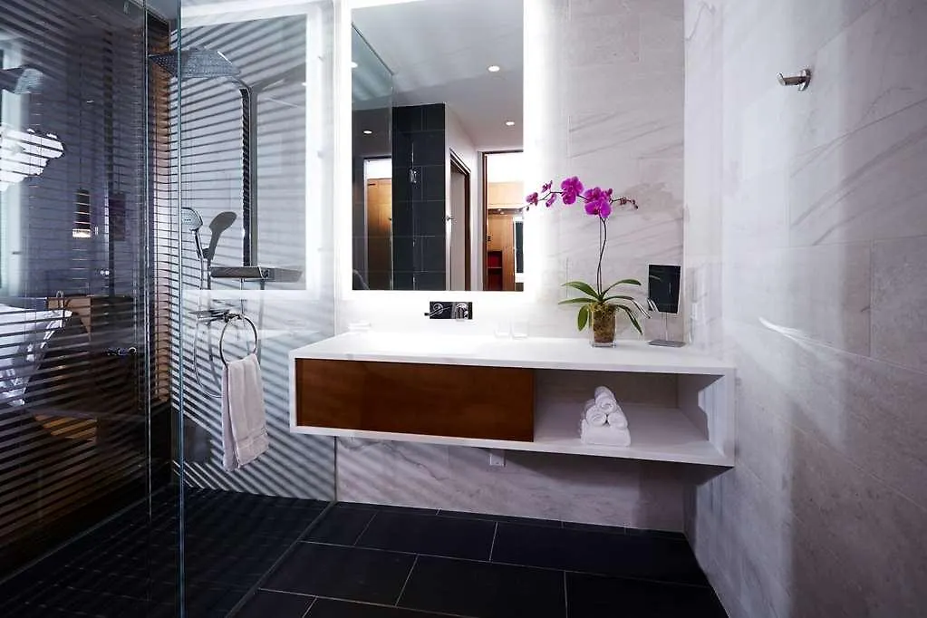 Le Germain Hotel Toronto 4*,
