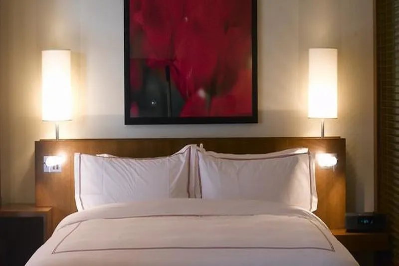 Le Germain Hotel Toronto 4*,